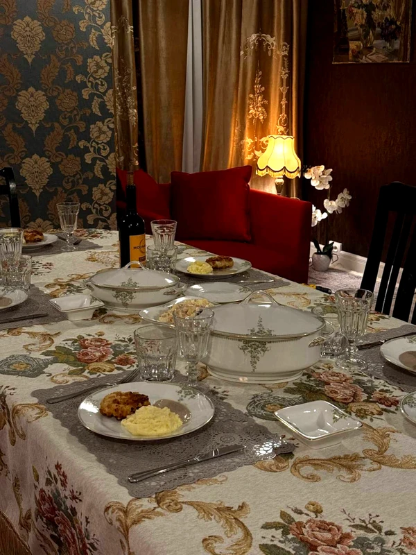 Судьба петербургской квартиры: экскурсия с обедом в русском стиле