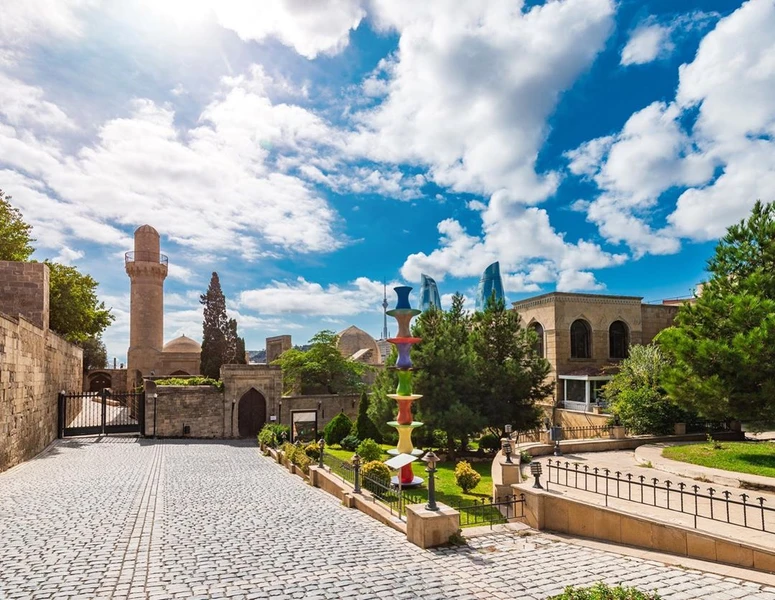 Старый город Баку за 2 часа – групповая экскурсия