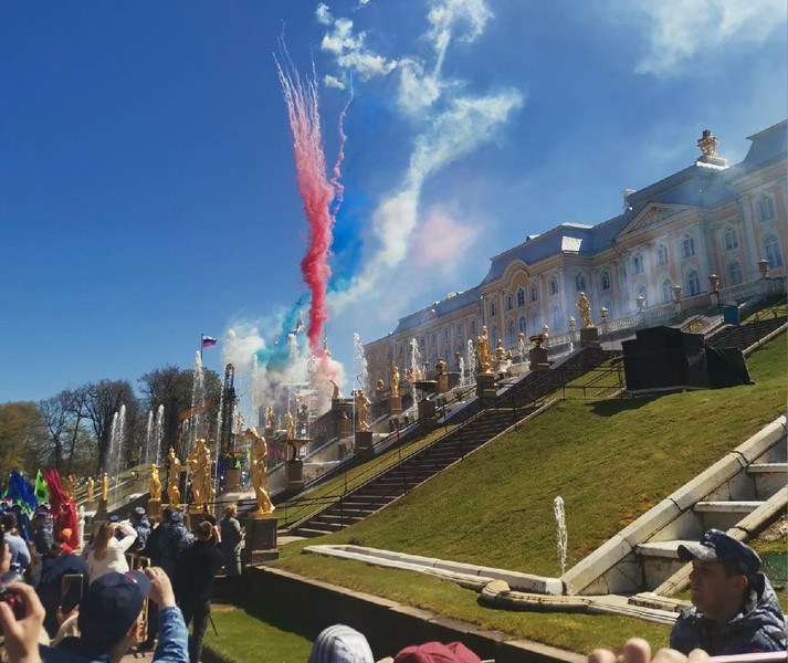 Праздник открытия фонтанов в Петергофе – групповая экскурсия