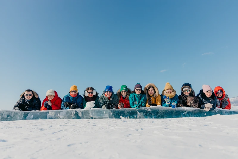 Мир прозрачных сосулек и огромных торосов: Байкал с катанием на снегоходах и Улан-Уде (всё включено) – авторский тур