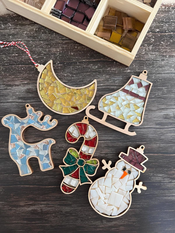 Новогодний мастер-класс по мозаике в Ярославле – групповая экскурсия