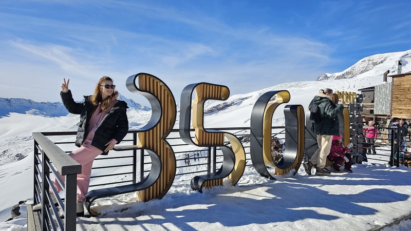 Эльбрус + озеро Гижгит + Долина нарзанов из МинВод – групповая экскурсия
