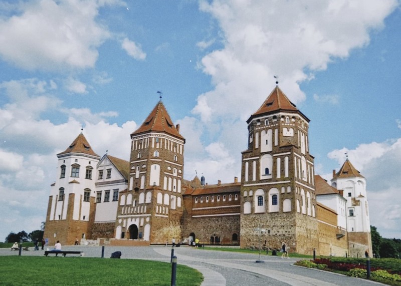 Трансфер из Бреста в Мирский и Несвижский замки и обратно – индивидуальная экскурсия