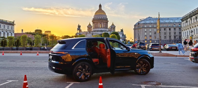 Петербург на авто с панорамной крышей – индивидуальная экскурсия