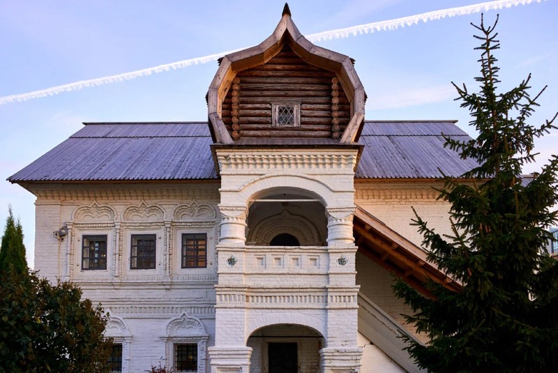 Каменные палаты и купеческие особняки Започаинья — с краеведом – индивидуальная экскурсия