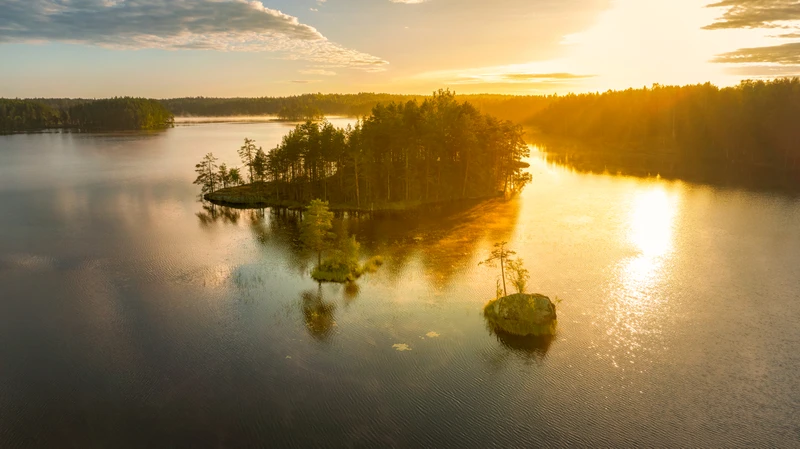 Золотой закат в Ладожских шхерах: прогулка на катере – групповая экскурсия