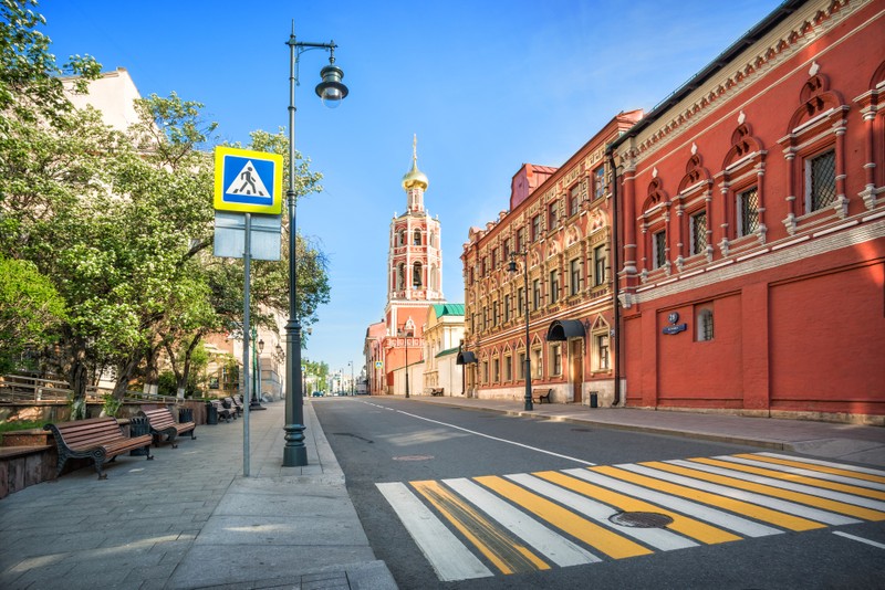 Нескучная прогулка по московским переулкам: между Тверской и Петровкой – групповая экскурсия