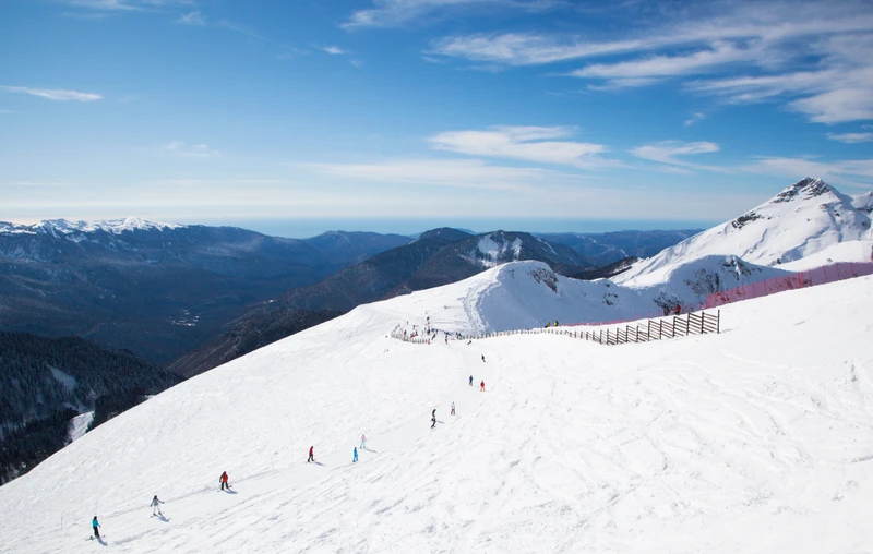 Тренировка с инструктором по горным лыжам и сноуборду — в Сочи – индивидуальная экскурсия