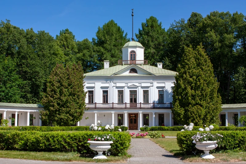 Усадьба Лермонтова + дегустация на акваферме — из Москвы – групповая экскурсия