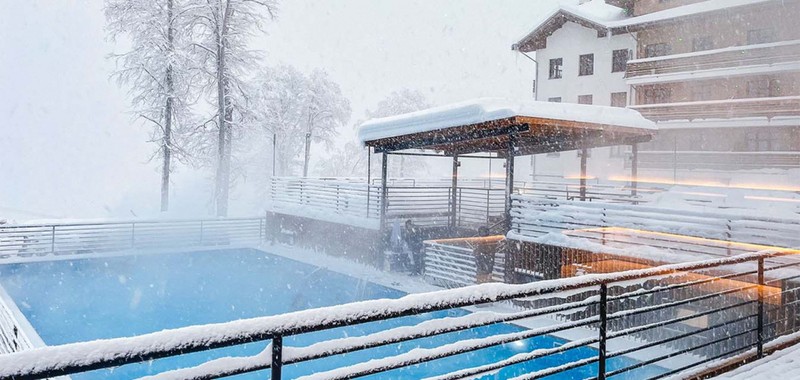 Трансфер из Сочи в горы: Роза Хутор и термальный комплекс – групповая экскурсия