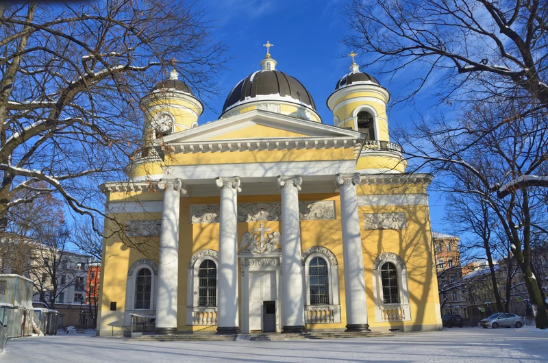 На автобусе по туристическому Петербургу (с посещением Спасо-Преображенского собора) – групповая экскурсия