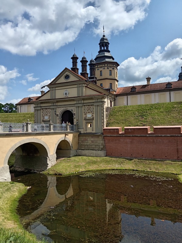 Трансфер из Гродно в главные замки Беларуси — и обратно – индивидуальная экскурсия