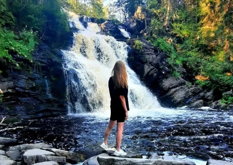 Аромат леса и сила воды: перезагрузка в Карелии с проживанием в глэмпинге – авторский тур