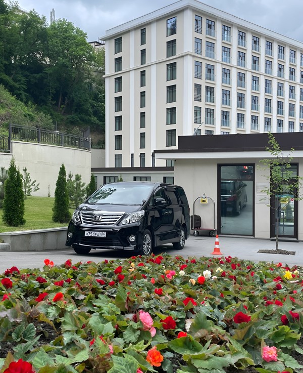 Из Кисловодска — в аэропорт: трансфер с путевой экскурсией – индивидуальная экскурсия