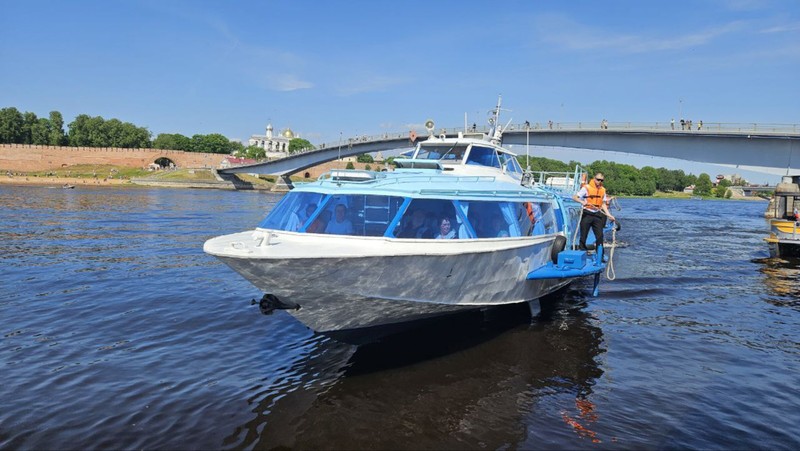 Водный маршрут «Великий Новгород — деревня Взвад» (в группе) – групповая экскурсия