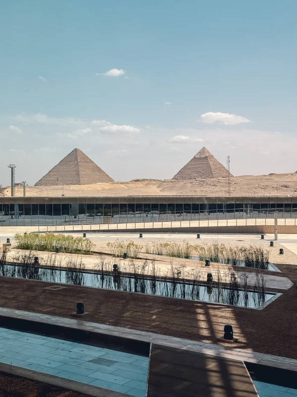 Путешествие из Каира: пирамиды, Музей цивилизации и Цитадель Саладина – групповая экскурсия