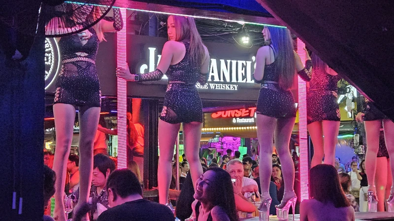 Ночная жизнь Пхукета. Экскурсия для взрослых (20+)