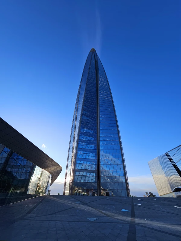 От Дворцовой площади — до Лахты – групповая экскурсия