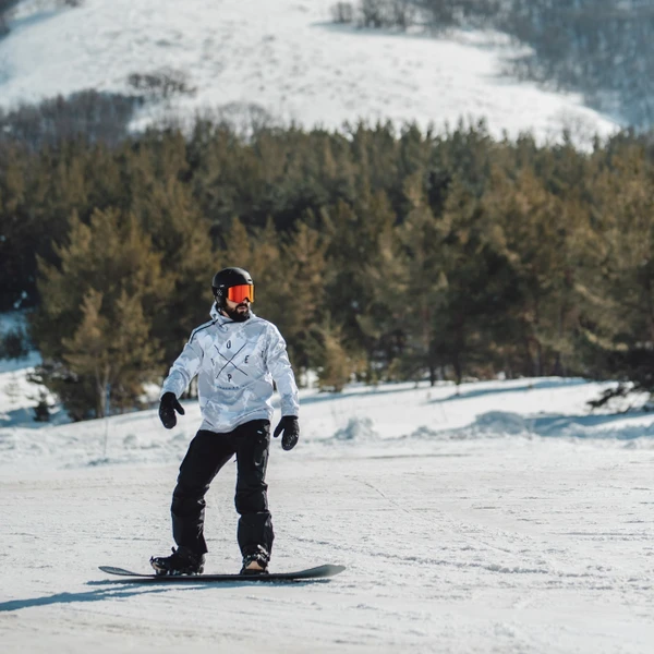 Монастырь Сагмосаванк и горнолыжный курорт «Майлер» – групповая экскурсия