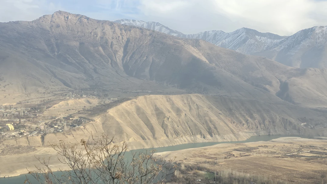 Отзыв о экскурсии "Влюбиться в Узбекистан: Амирсай, Чимган и Чарвак за 1 день — из Ташкента" — фото 3