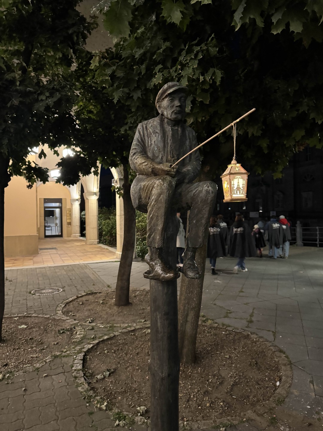 Отзыв о экскурсии "Николаифиртель: таинственная экскурсия-спектакль с фонарщиком" — фото 3 Отзыв о экскурсии "Николаифиртель: таинственная экскурсия-спектакль с фонарщиком" — фото 3
