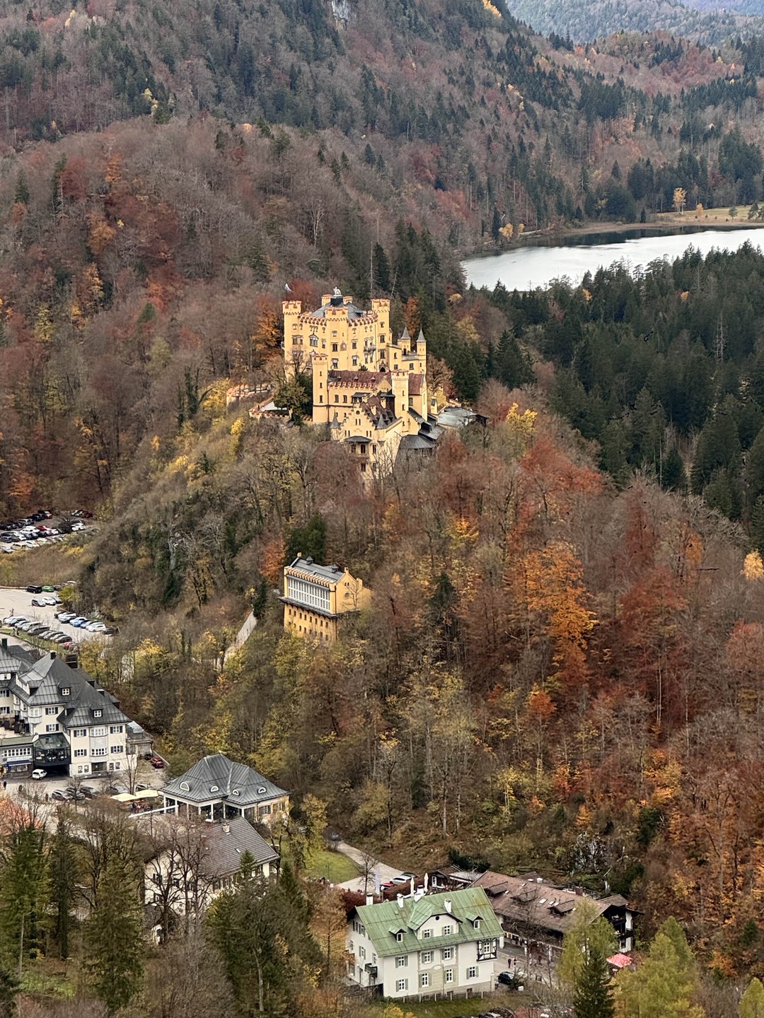 Отзыв о экскурсии "Из Мюнхена — в замок Нойшванштайн, деревню Обераммергау и монастырь Этталь" — фото 3