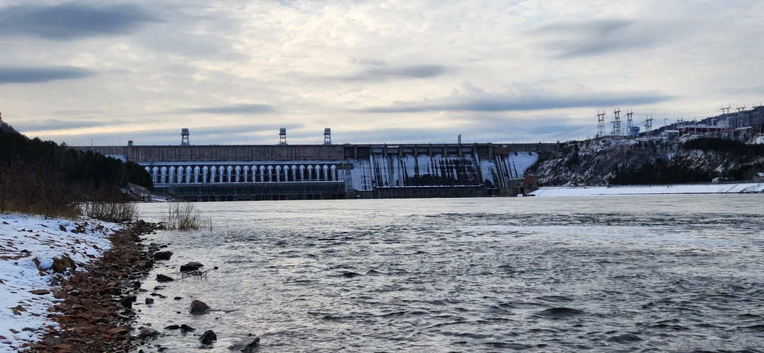 Отзыв о экскурсии "Ворота Енисея: групповая экскурсия на Красноярскую ГЭС" — фото 2