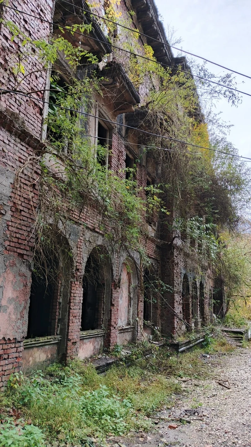 Отзыв о экскурсии "В Акармара и Ткуарчал по следам советской Абхазии (из Сухума)" — фото 5