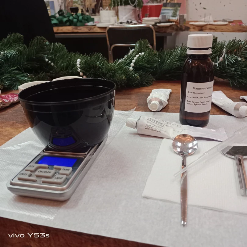 Отзыв о экскурсии "Крем для рук с авторским ароматом — мастер-класс в Екатеринбурге (6+)" — фото 2