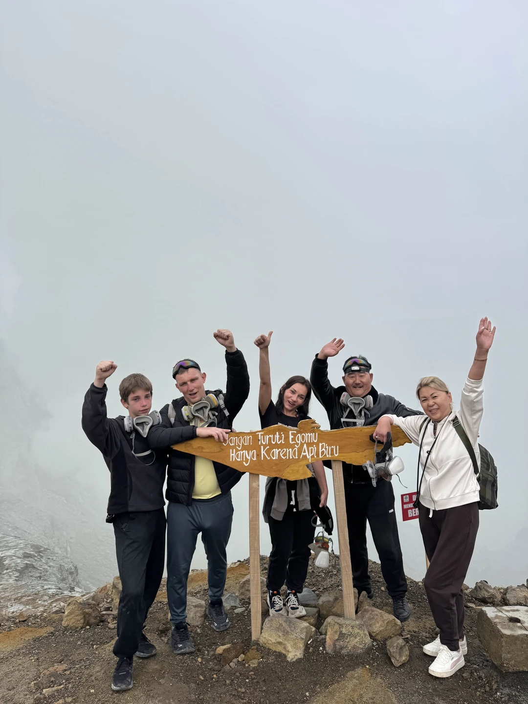 Отзыв о экскурсии "Вулкан Иджен: тайны кратера и бирюзовой бездны" — фото 1