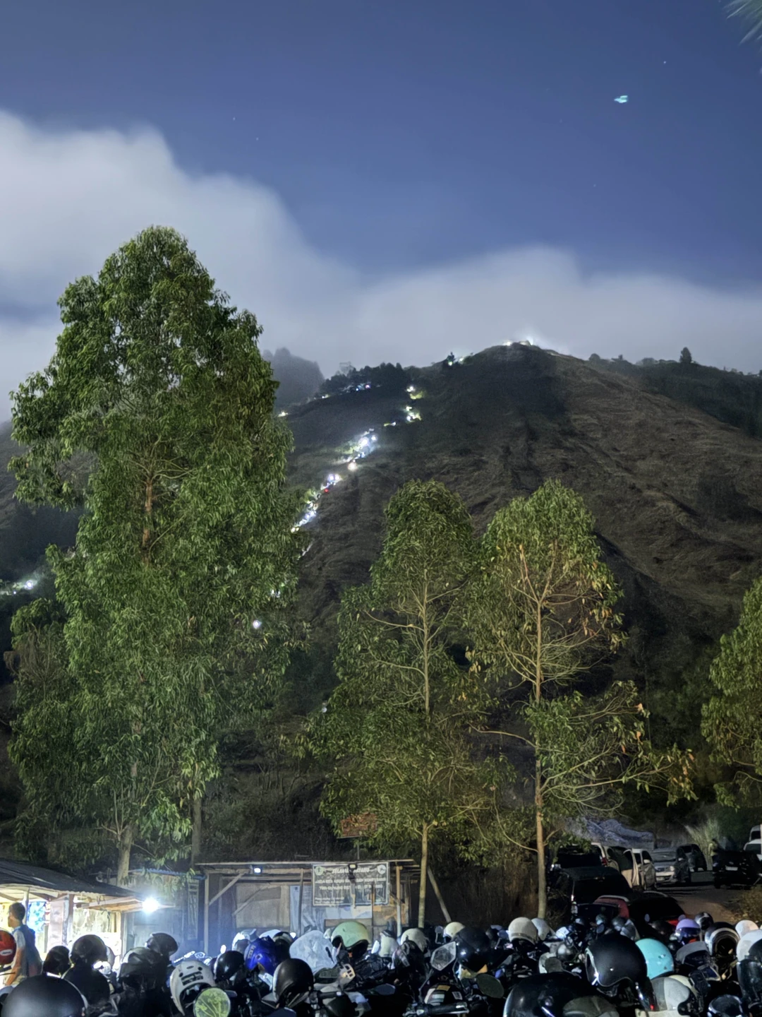 Отзыв о экскурсии "Незабываемый рассвет на вулкане Батур" — фото 1