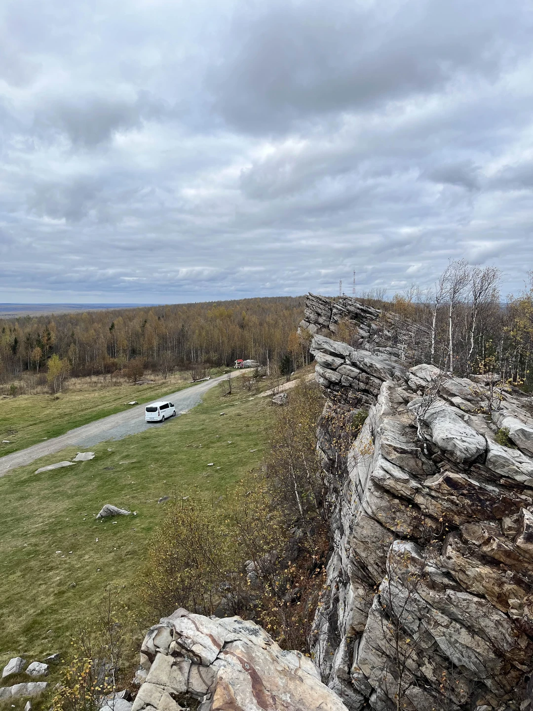 Отзыв о экскурсии "5 в 1: Усьвинские столбы, Каменный город, гора Крестовая, декорации «Сердце пармы», подвесной мост" — фото 1