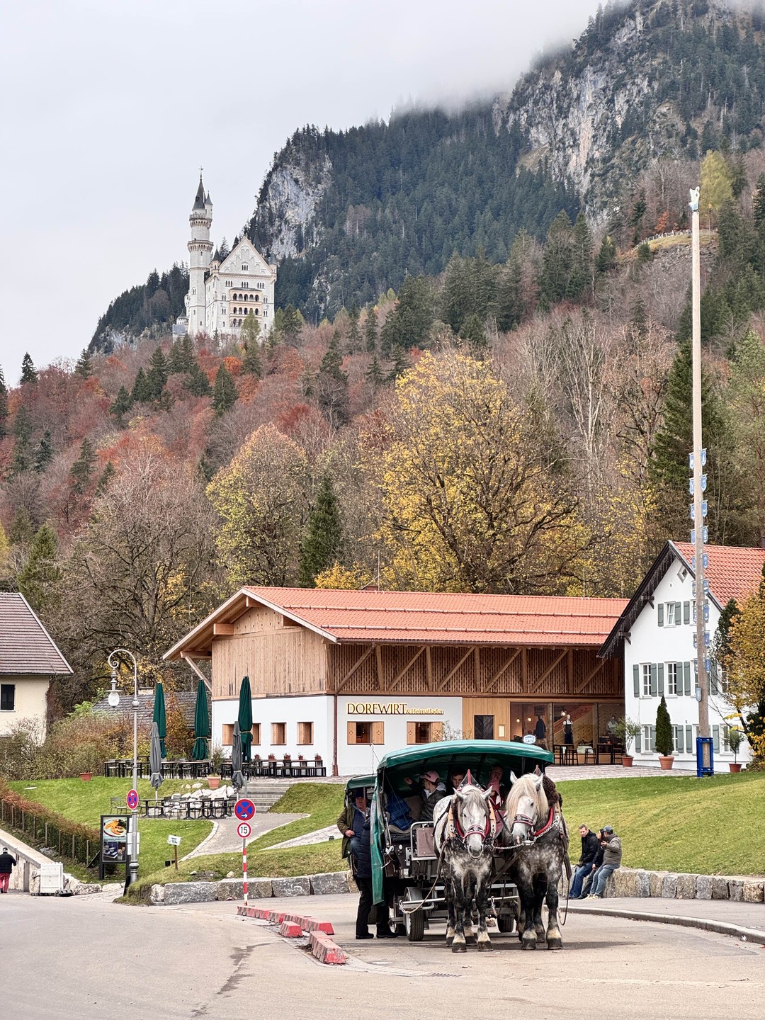 Отзыв о экскурсии "Из Мюнхена — в замок Нойшванштайн, деревню Обераммергау и монастырь Этталь" — фото 1