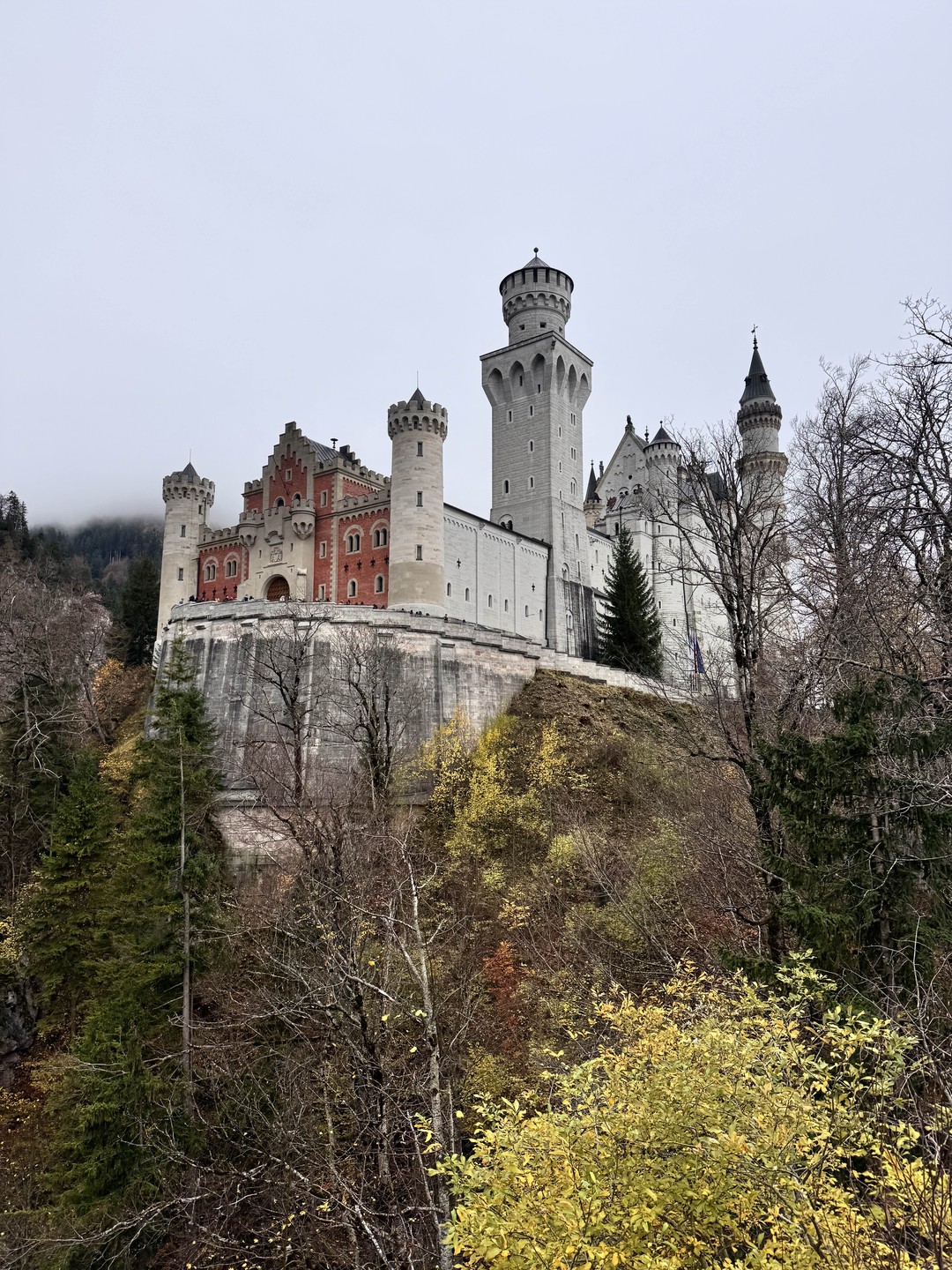 Отзыв о экскурсии "Из Мюнхена — в замок Нойшванштайн, деревню Обераммергау и монастырь Этталь" — фото 6