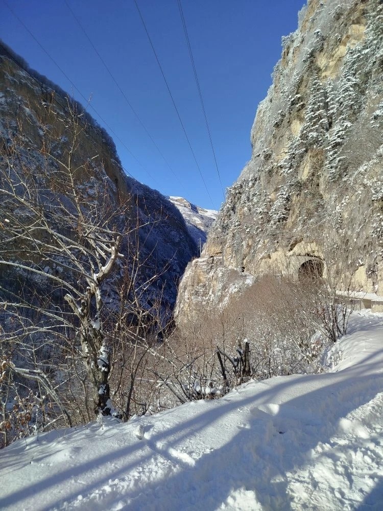 Отзыв о экскурсии "Из Минеральных Вод — в Верхнюю Балкарию, к «Языку Тролля» и термальным источникам" — фото 3