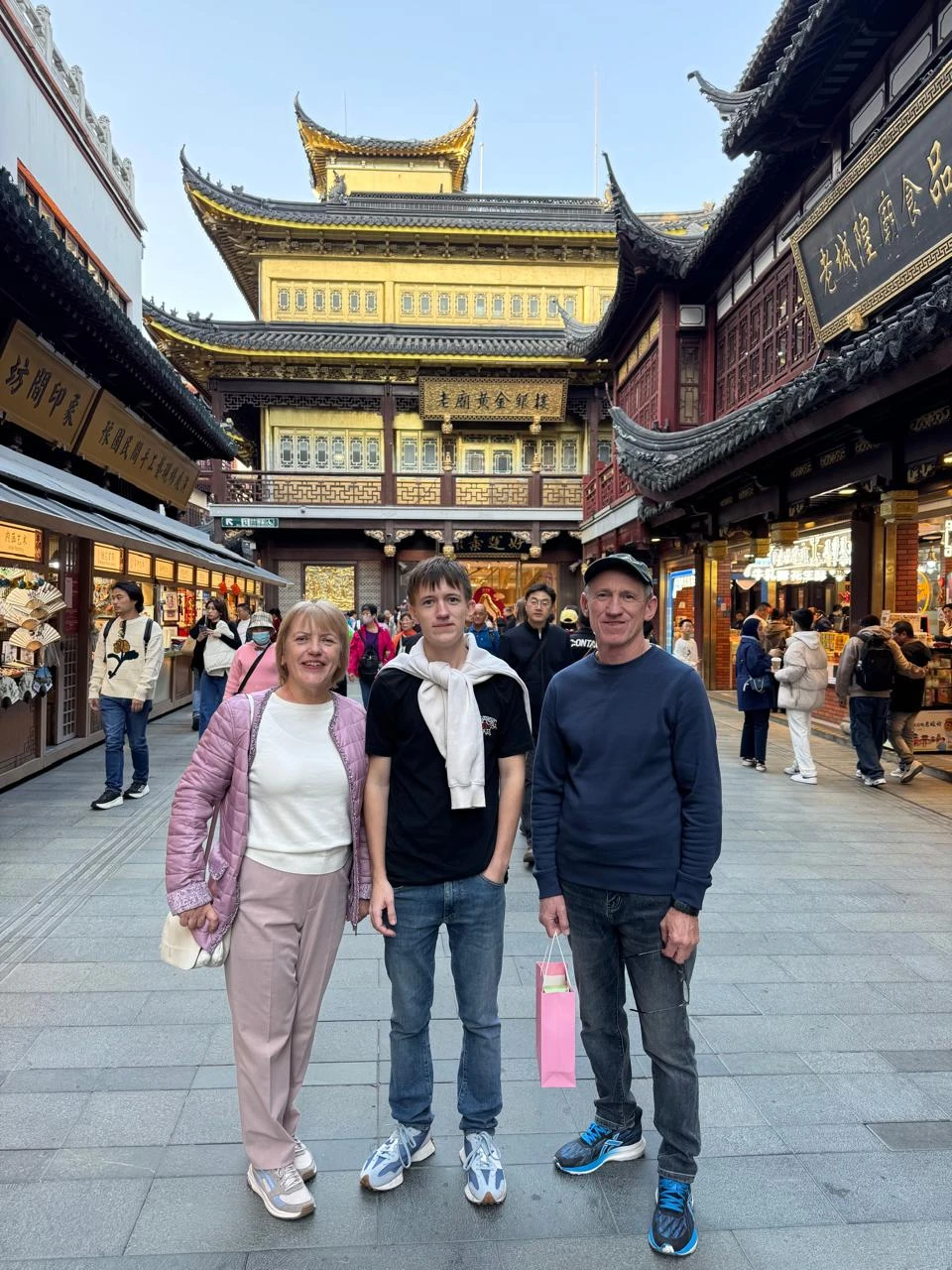 Отзыв о экскурсии "Индивидуальный тур по Шанхаю и шанхайской Венеции — Чжуцзяцзяо" — фото 7