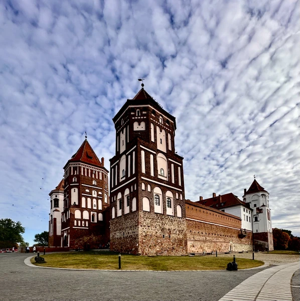 Отзыв о экскурсии "Замки Беларуси: групповая экскурсия в Мир и Несвиж из Минска" — фото 1