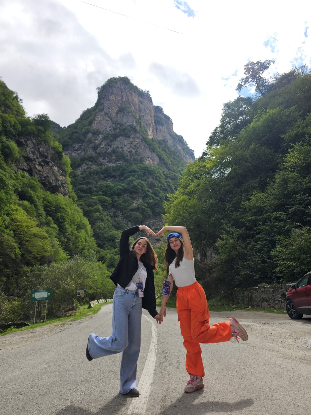 Отзыв о экскурсии "Язык Тролля, замок Жабо-Кала и водопад Тыжынты — из Нальчика" — фото 3