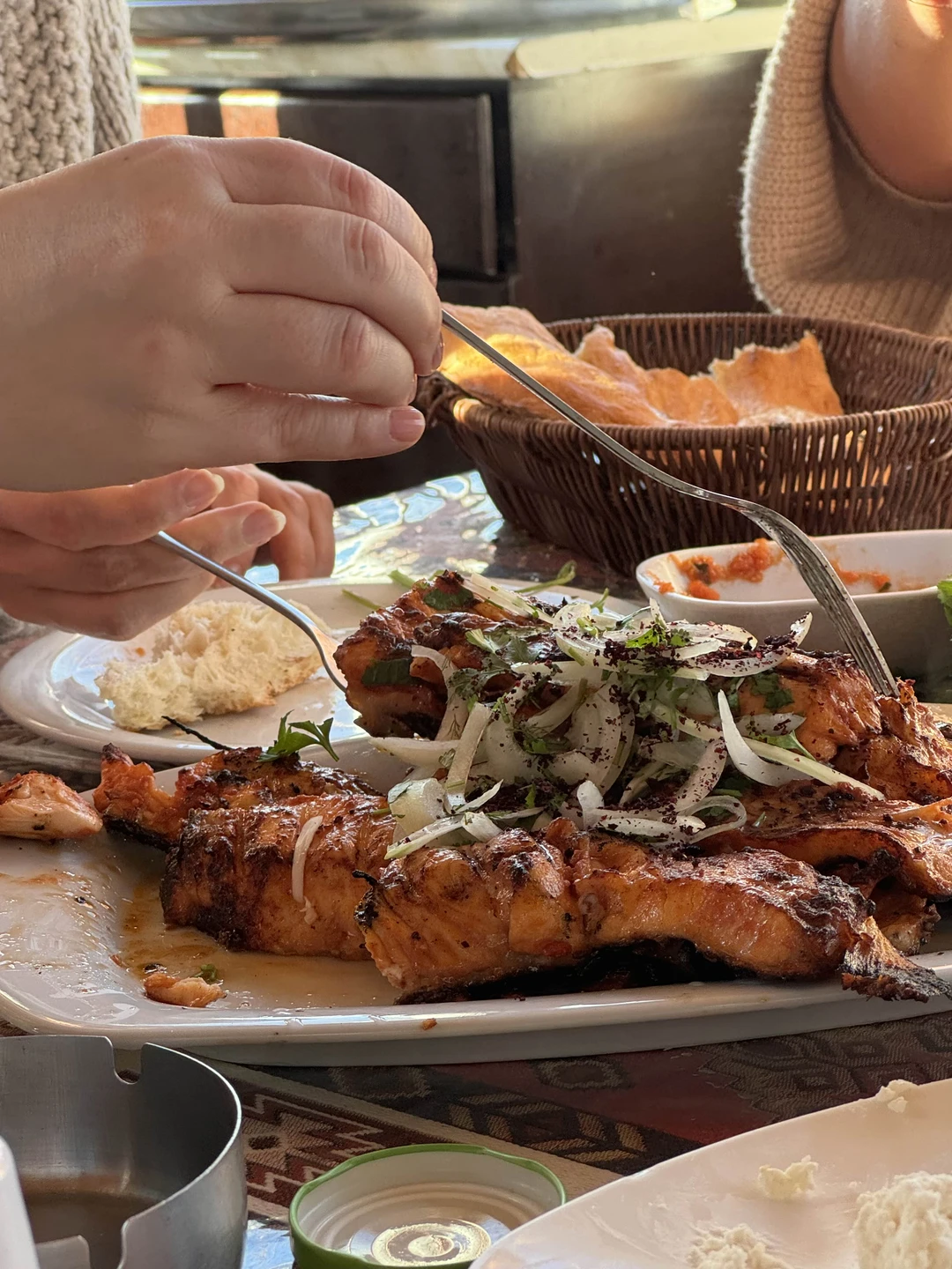 Отзыв о экскурсии "Яркость на максимум: розовое озеро, марсианские пейзажи и пикник на горе" — фото 6