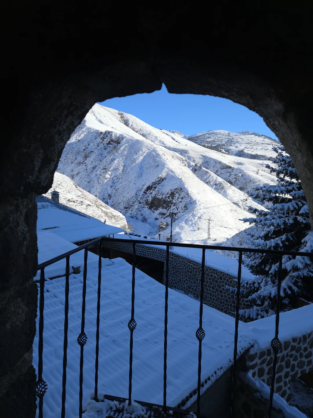 Отзыв о экскурсии "Каменные истории Ингушетии: Таргимская котловина, долина Дорхе и Цей-Лоам" — фото 3