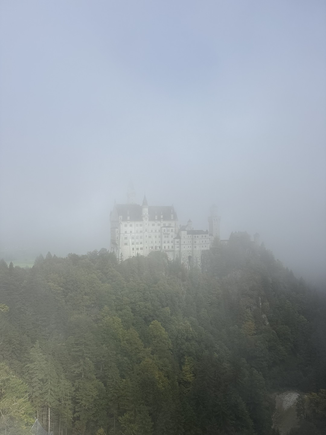 Отзыв о экскурсии "Из Мюнхена — в замок Нойшванштайн, деревню Обераммергау и монастырь Этталь" — фото 1 Отзыв о экскурсии "Из Мюнхена — в замок Нойшванштайн, деревню Обераммергау и монастырь Этталь" — фото 1