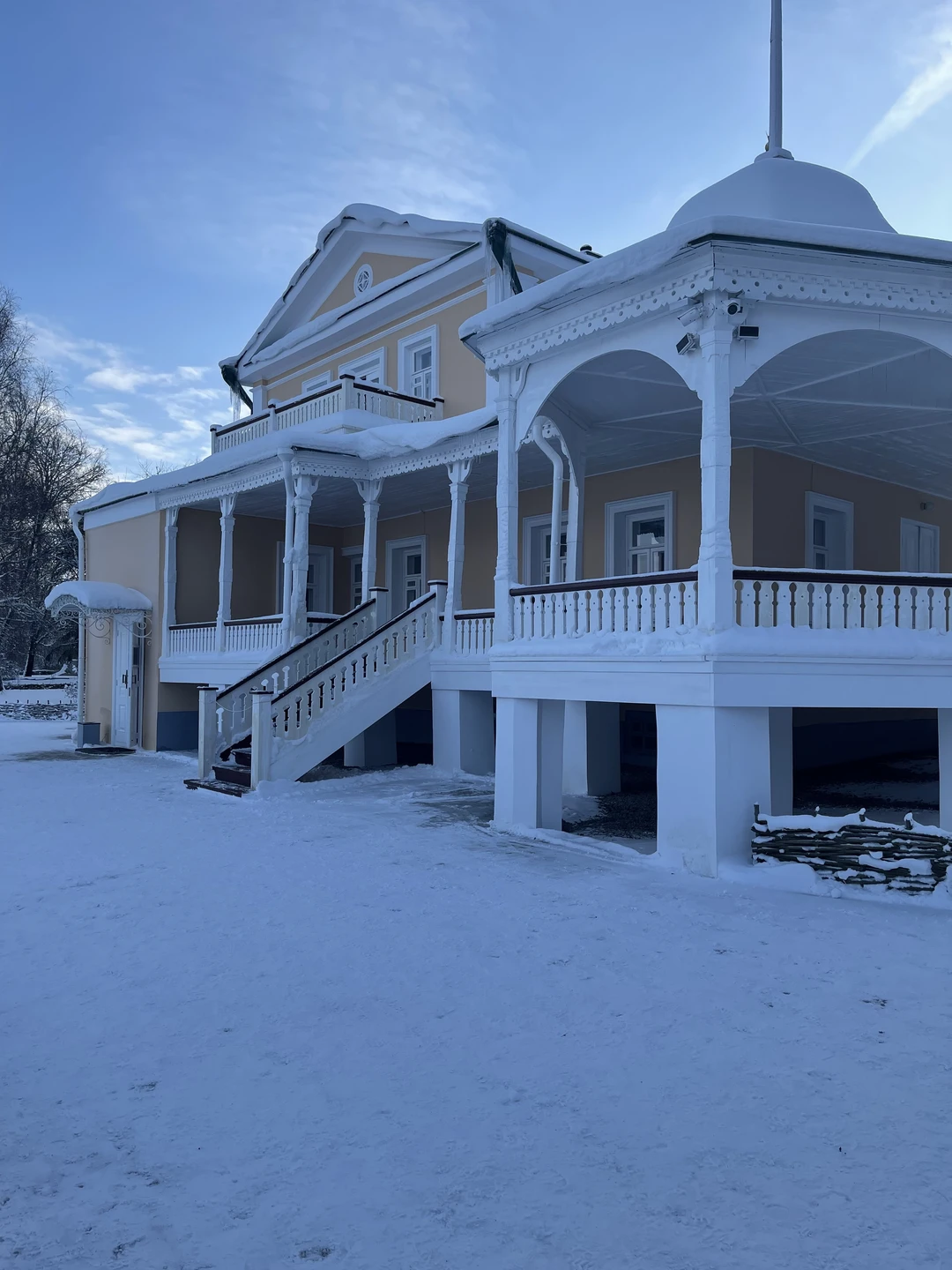 Отзыв о экскурсии "Групповой трансфер из Рязани в музей Есенина, село Пощупово и Иоанно-Богословский монастырь" — фото 3