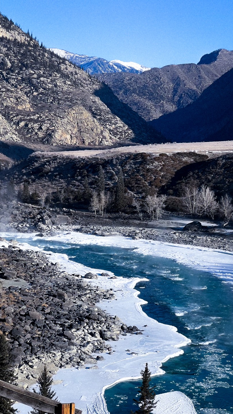 Отзыв о экскурсии "Алтайские чудеса: водопады, горы, озёра и марсианские пейзажи в мини-группе" — фото 5