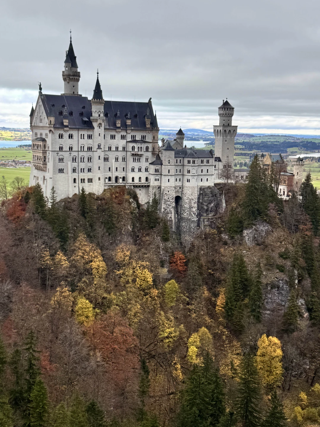 Отзыв о экскурсии "Из Мюнхена — в замок Нойшванштайн, деревню Обераммергау и монастырь Этталь" — фото 4