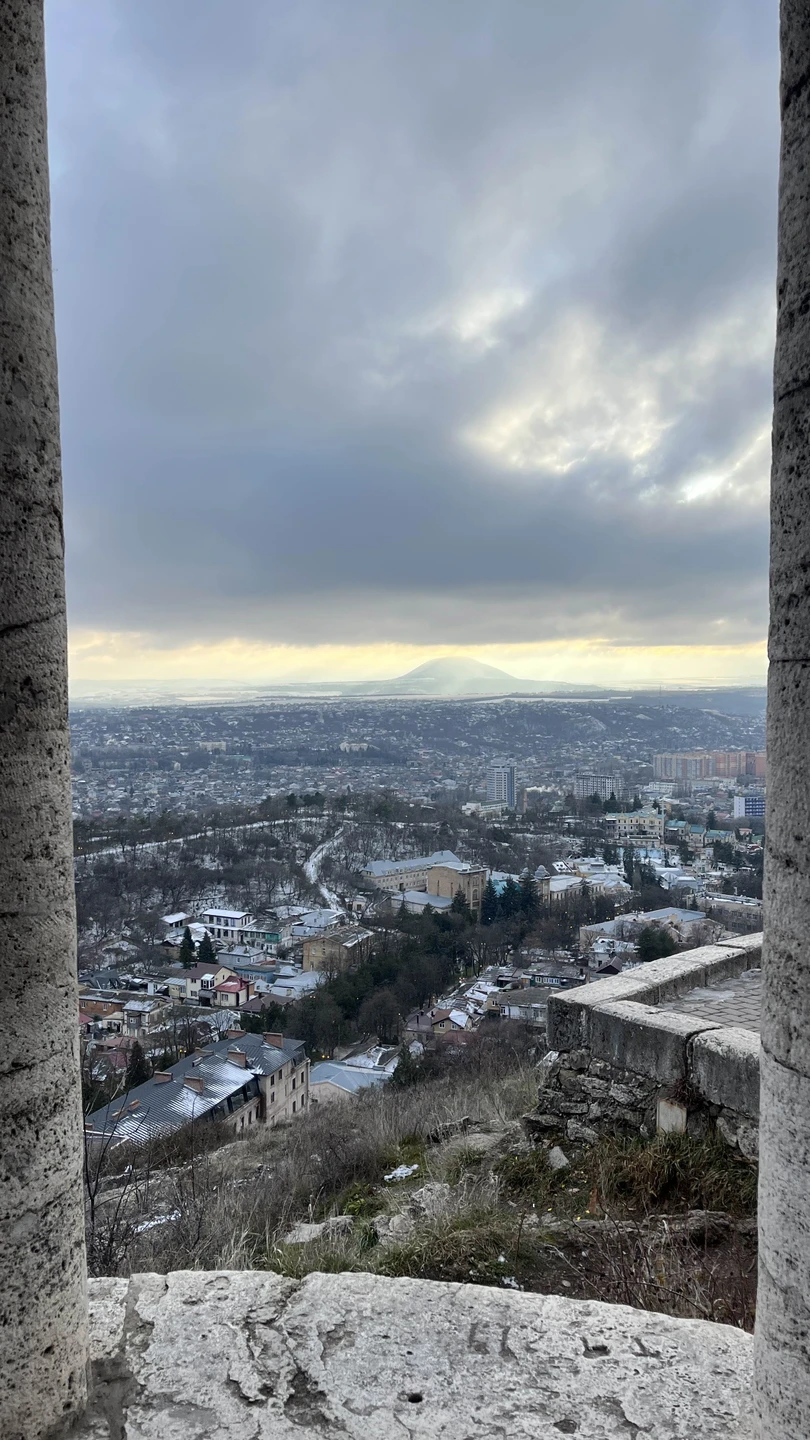 Отзыв о экскурсии "Трансфер из аэропорта в Кисловодск с экскурсией по Пятигорску" — фото 7