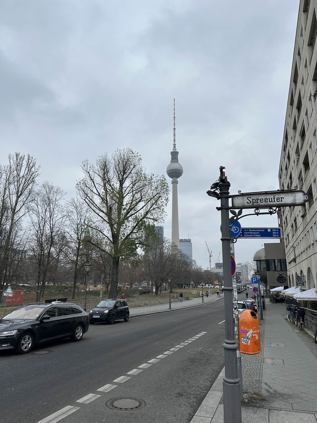 Отзыв о экскурсии "По обе стороны баррикад: пешая прогулка по Берлину" — фото 1