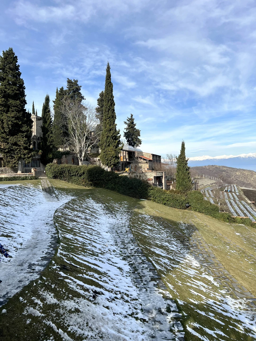 Отзыв о экскурсии "Групповая поездка в Кахетию: Бодбе, Сигнахи и Цинандали" — фото 3