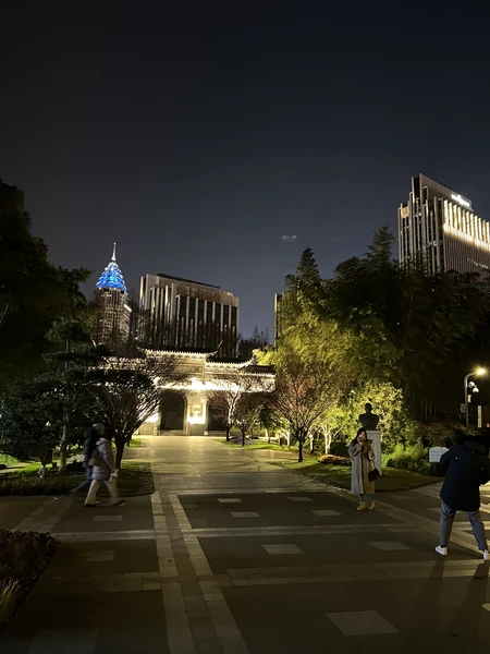 Отзыв о экскурсии "Прогулка по Шанхаю ближе к ночи" — фото 2