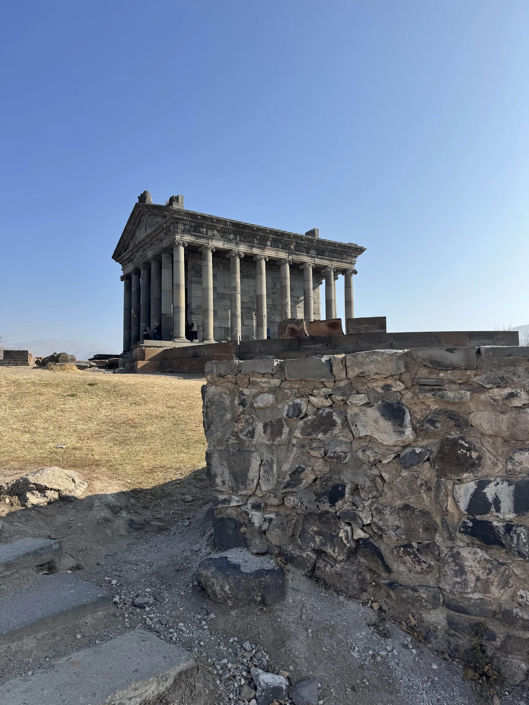 Отзыв о экскурсии "Армения за 1 день: Храм Гарни, монастырь Гегард и озеро Севан" — фото 1